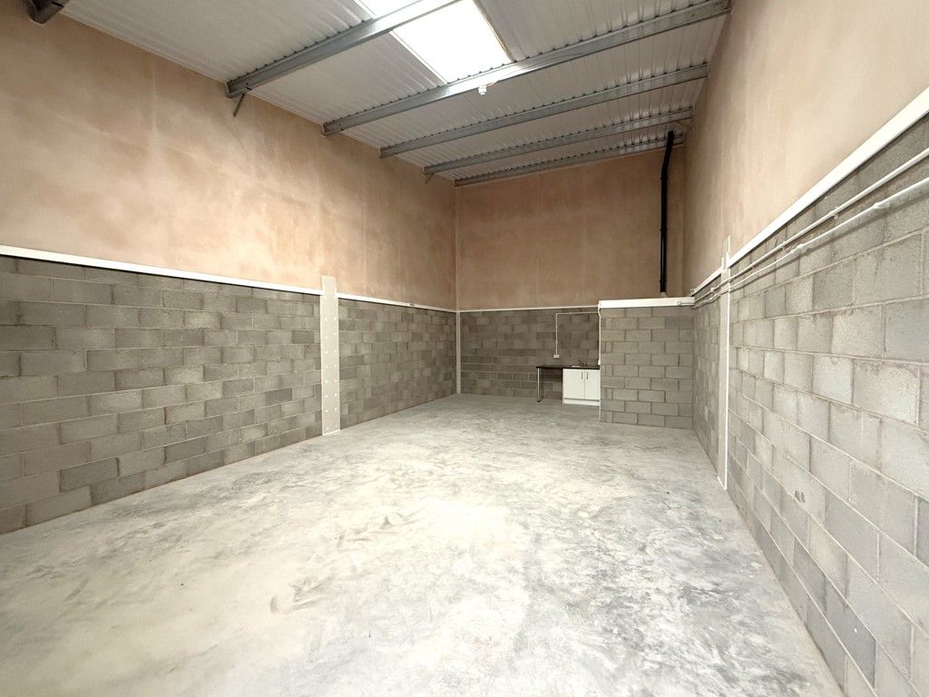 Property photo 2 of 7 Photo 2