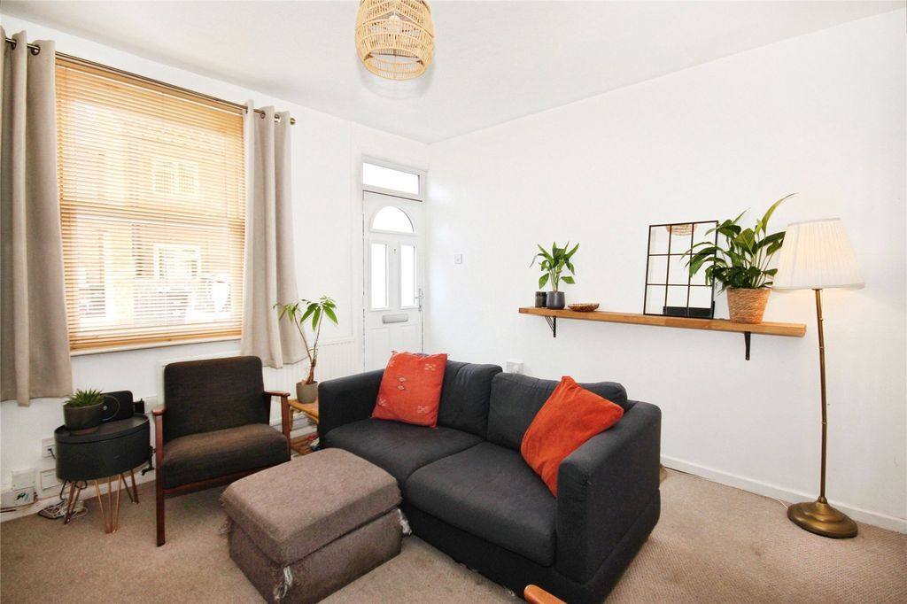 Property photo 3 of 15 Picture No. 22