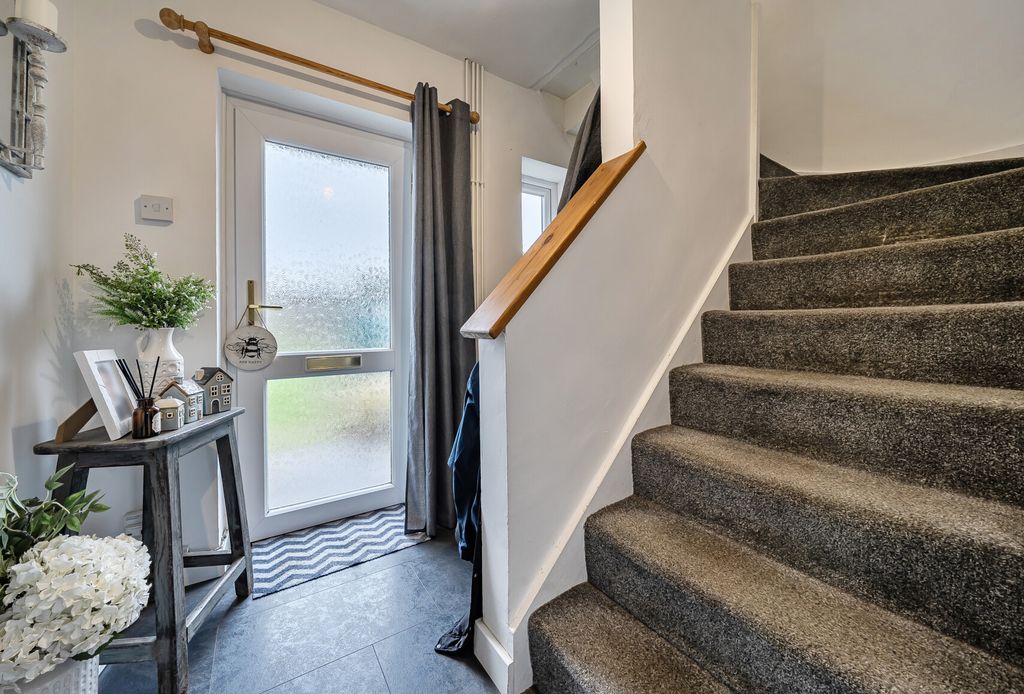 Property photo 2 of 14 1405601-8-6980B9B...