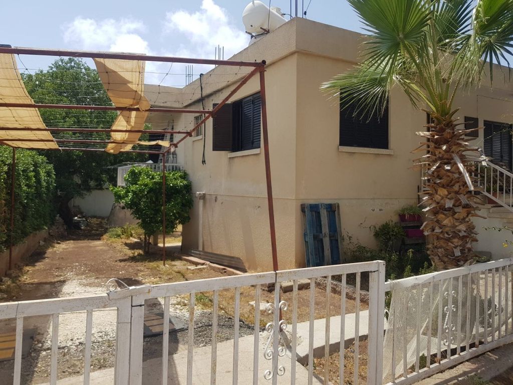 Property photo 2 of 4