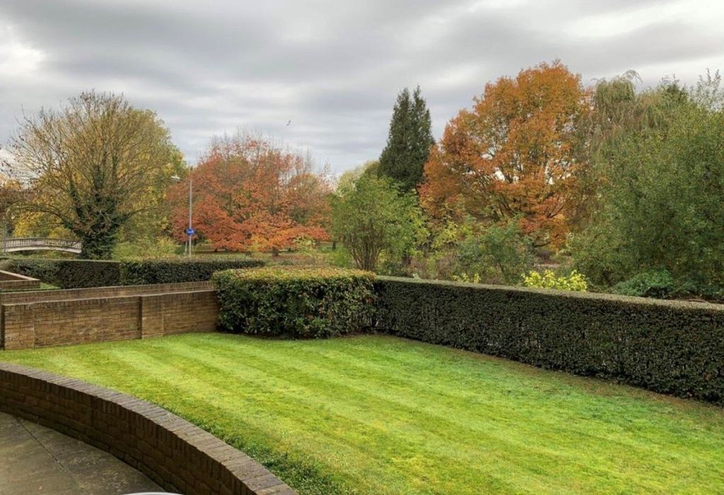 Property photo 2 of 13 Gallery