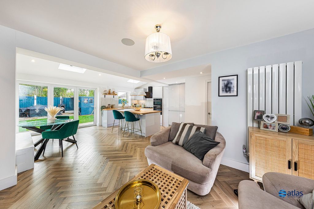 Property photo 1 of 17 Kitchen/Living Area