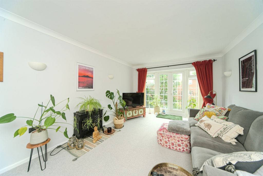 Property photo 3 of 16