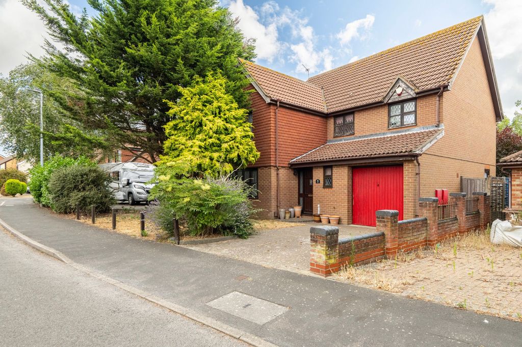 Property photo 1 of 18