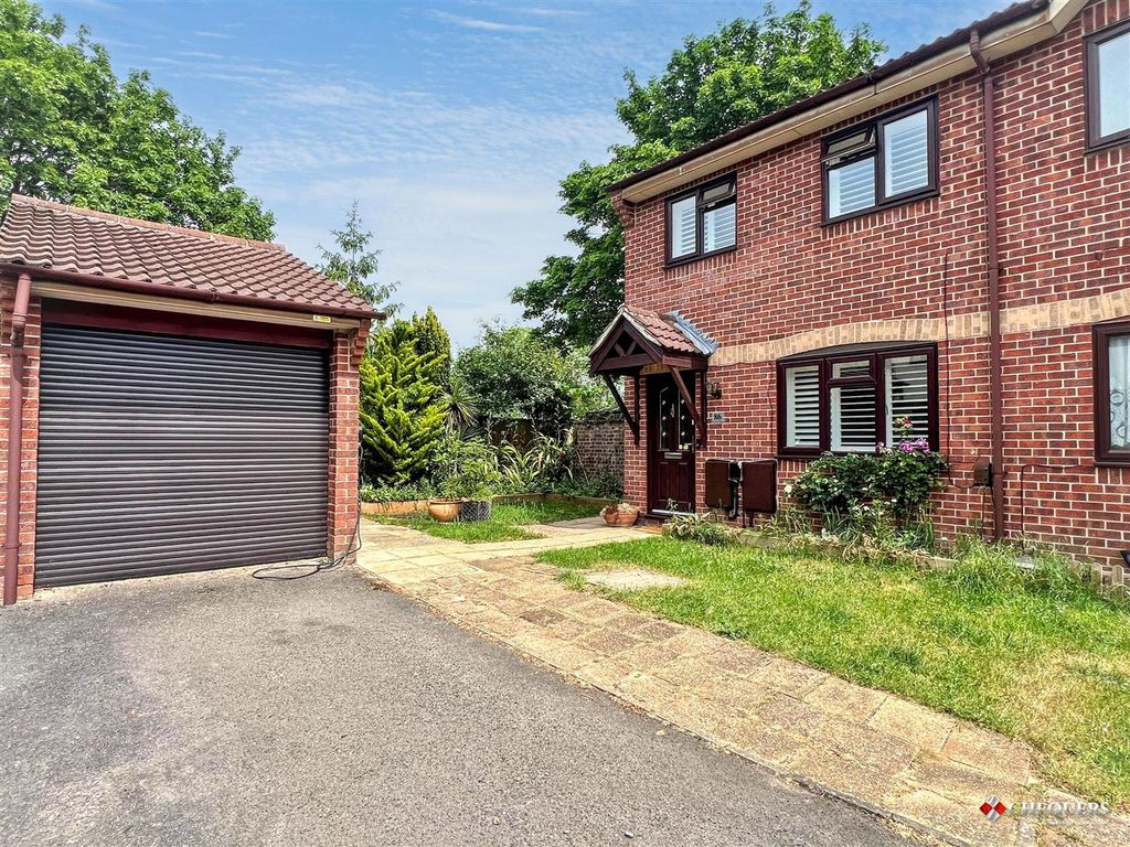 Property photo 1 of 15 Front