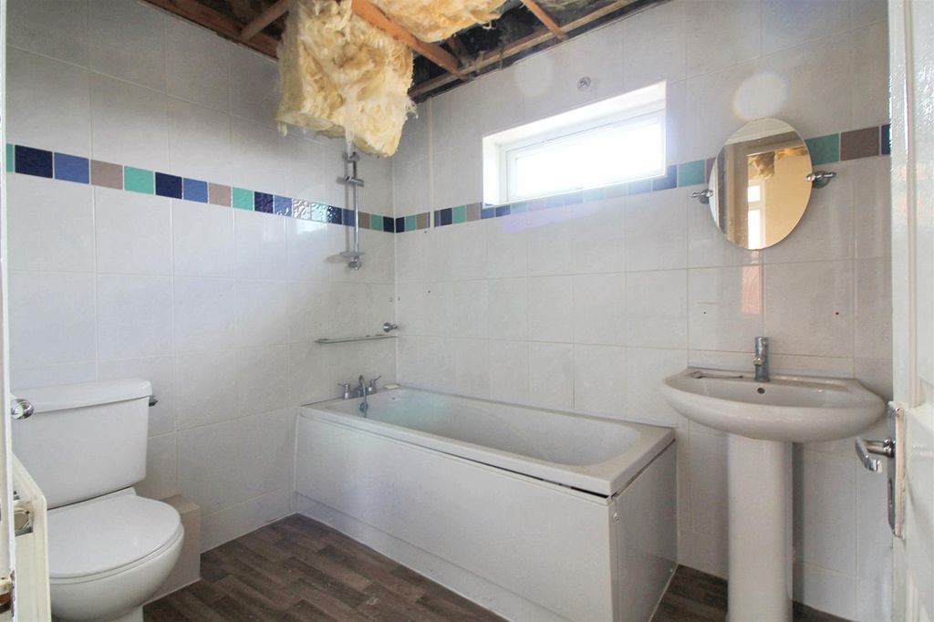 Property photo 3 of 11 8.Jpg