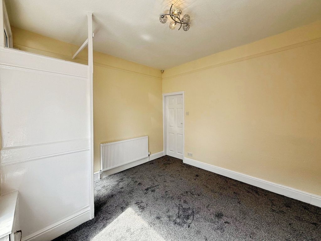 Property photo 2 of 12 Picture No. 24
