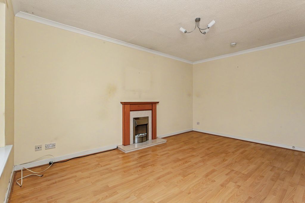 Property photo 3 of 9 Property Image 3