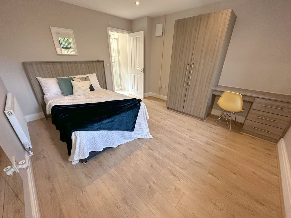 Property photo 1 of 8 8