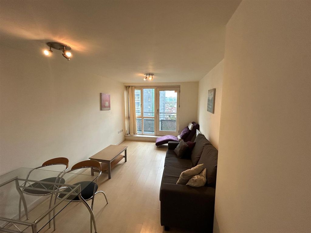 Property photo 3 of 10 1000063393.Jpg