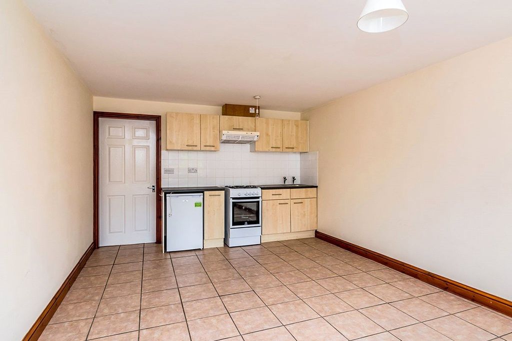 Property photo 3 of 8 Lounge/Dining Room