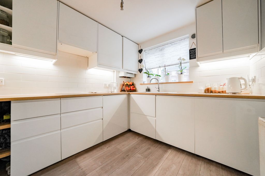 Property photo 2 of 27 Dsc09996