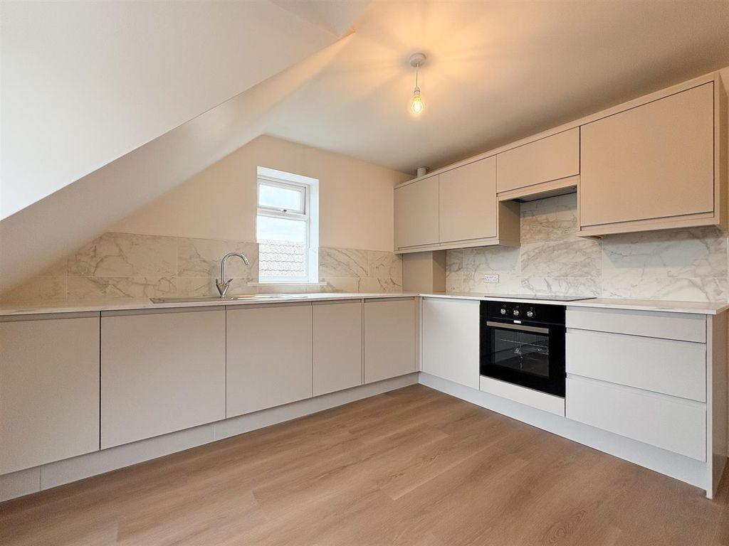 Property photo 2 of 15 Kitchen-4.Jpg