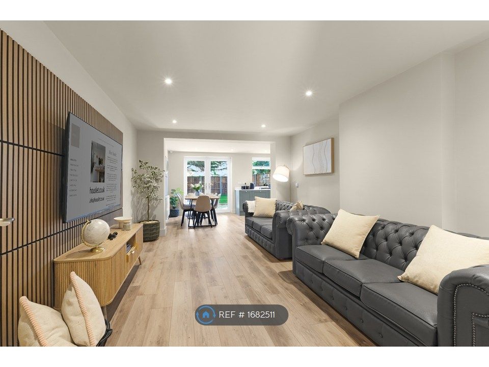 Property photo 1 of 31