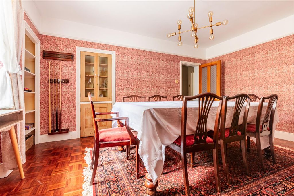 Additional image 14 of 5 bed detached house to rentLansdowne Square, Hove BN3