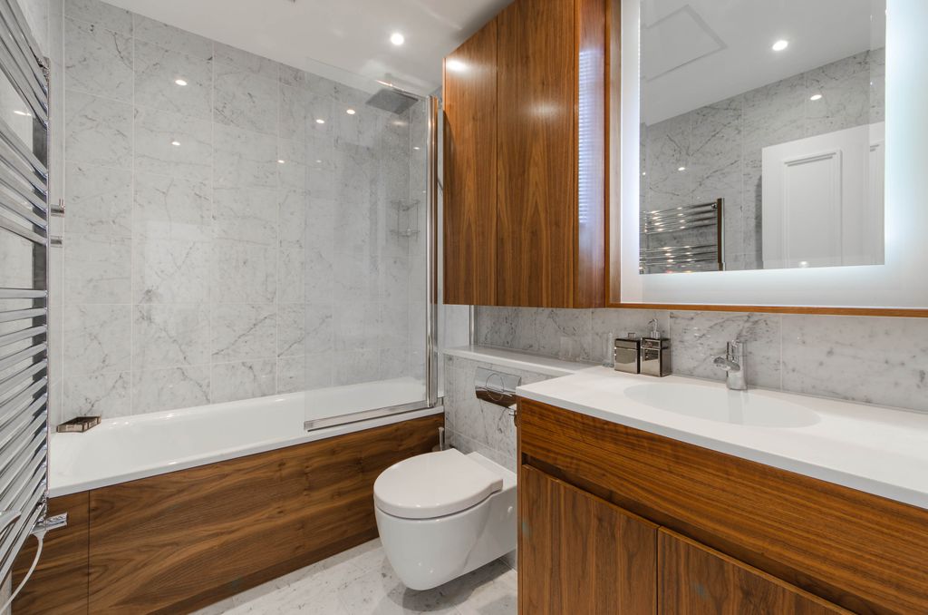 Property photo 2 of 11 10