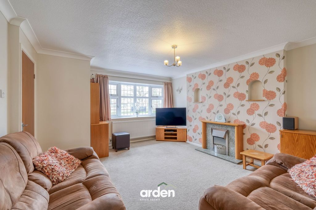 Property photo 2 of 18