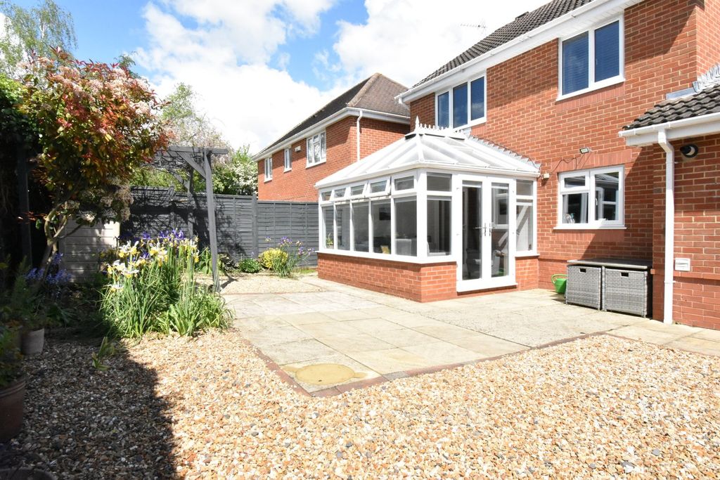 Property photo 2 of 12