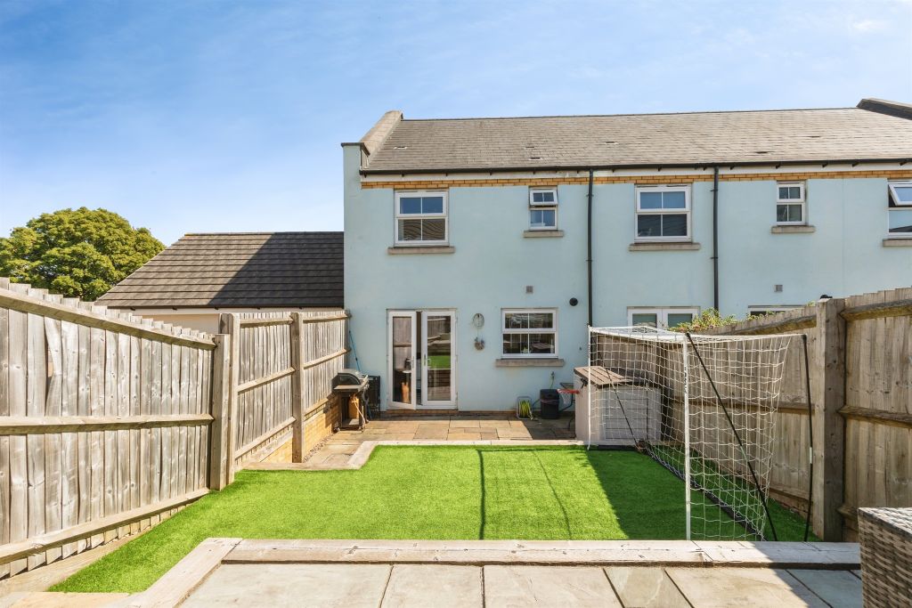 Property photo 2 of 19