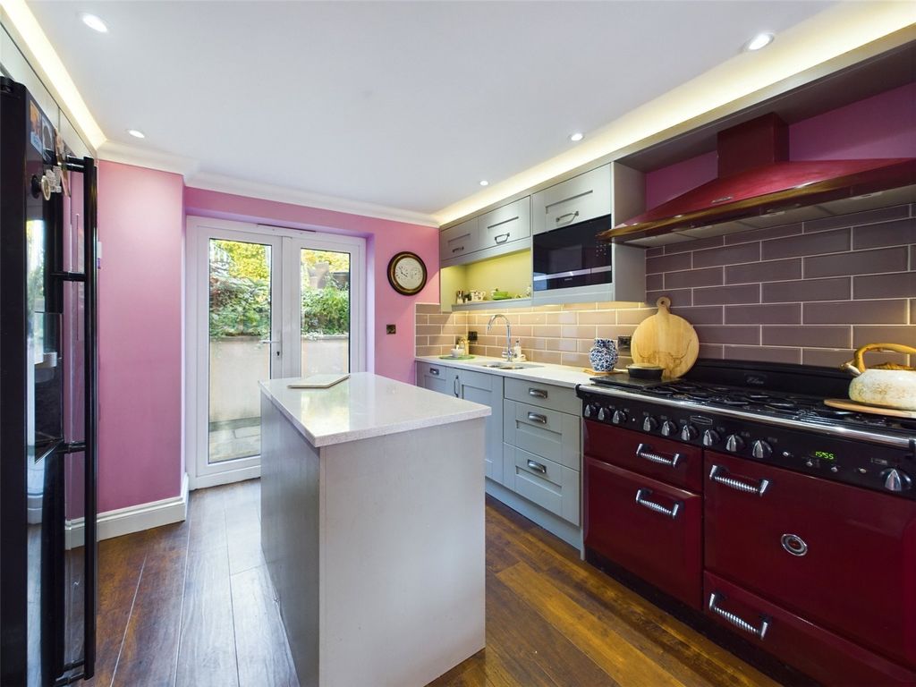Property photo 3 of 24 Picture No. 67