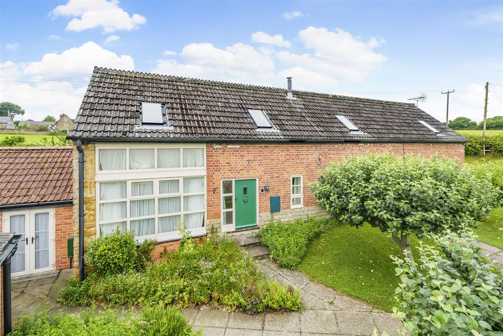 Property photo 1 of 9