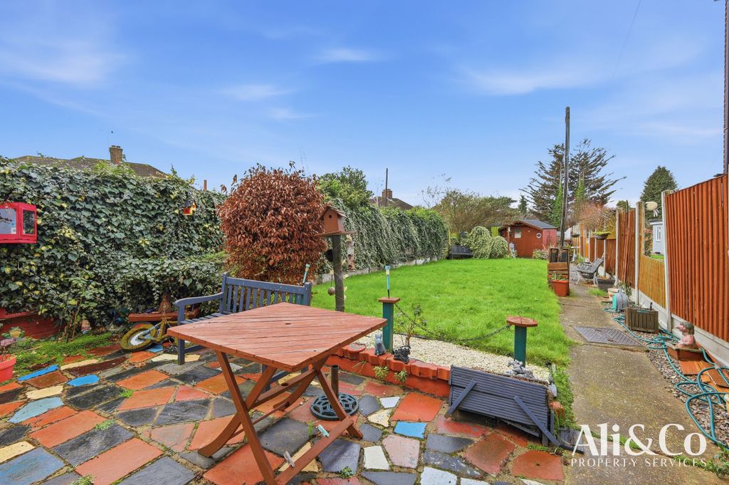 Property photo 2 of 26