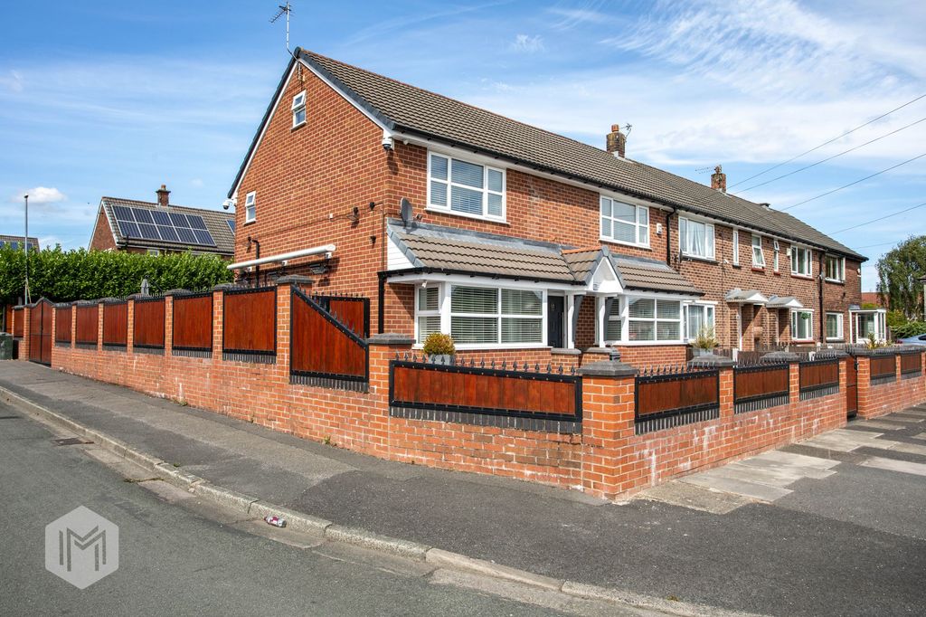 Property photo 1 of 28