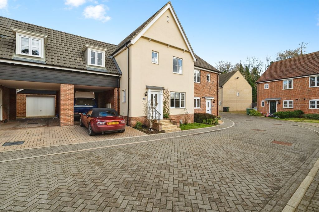 Property photo 1 of 1