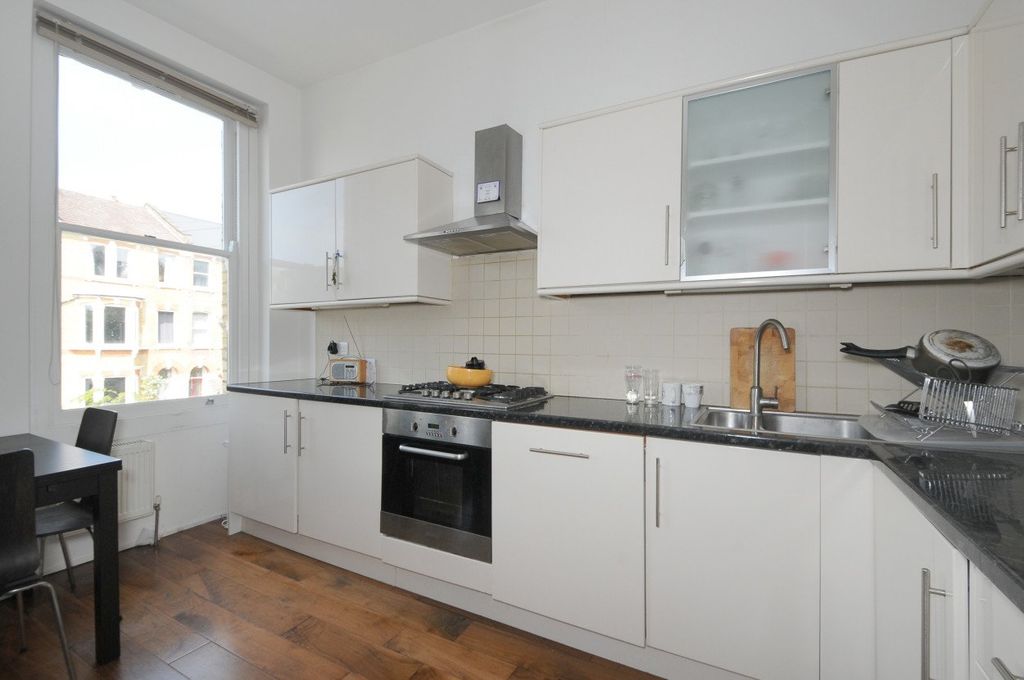 Property photo 2 of 7