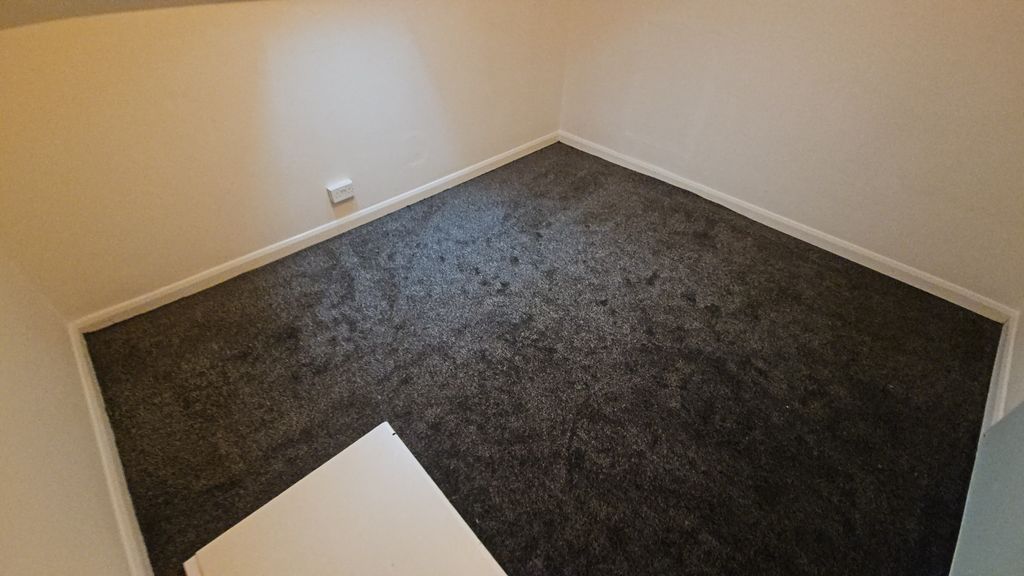 Property photo 2 of 19 Loft Bedroom