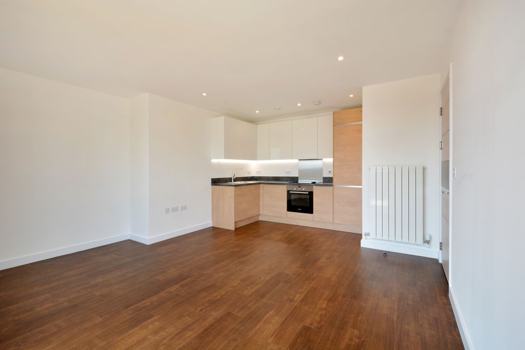 Property photo 3 of 11 Spacious Open Plan Living