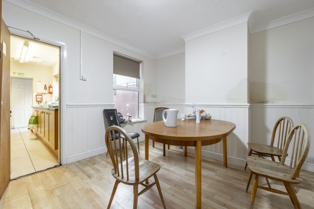 Property photo 3 of 10 48 Argyle Street (Boston)-5