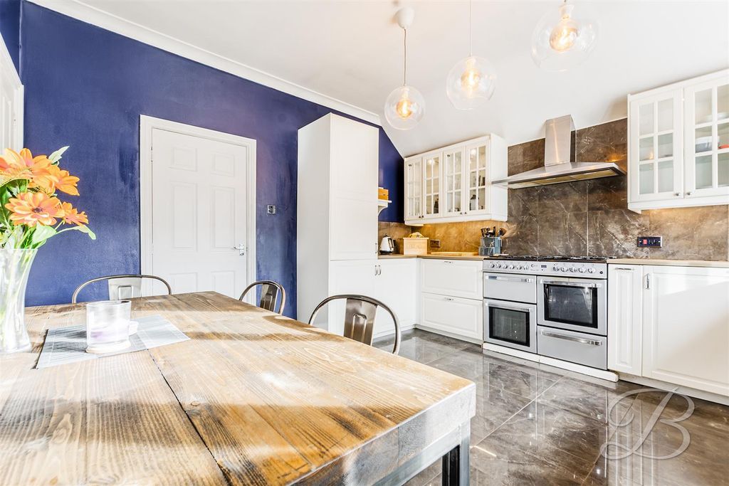 Property photo 3 of 31 Ccltd9.Jpg