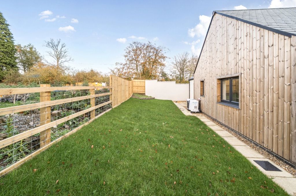 Property photo 3 of 17 Picture No. 38