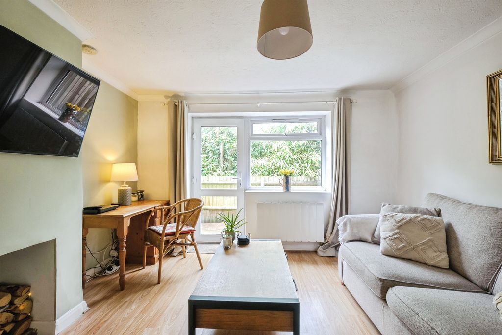 Property photo 3 of 15