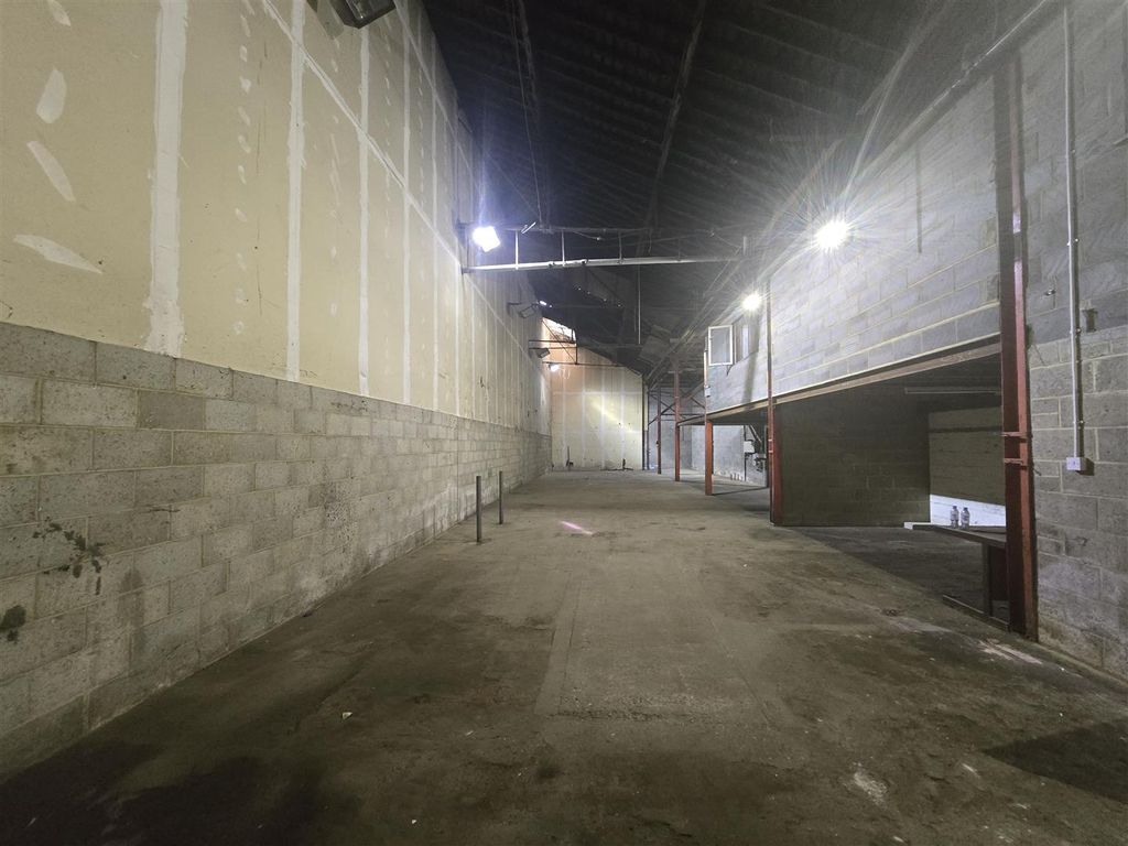 Property photo 2 of 4