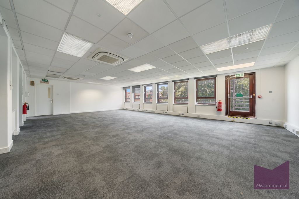 Property photo 2 of 5 Office 2, The Queenâ€™S Club W14 9Eq-2