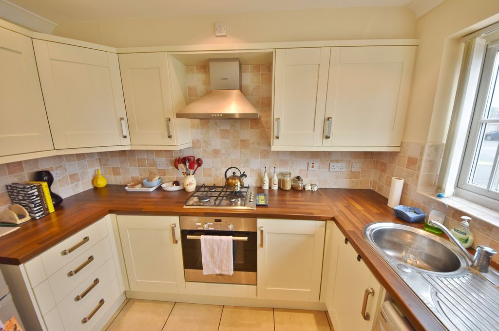 Property photo 2 of 6