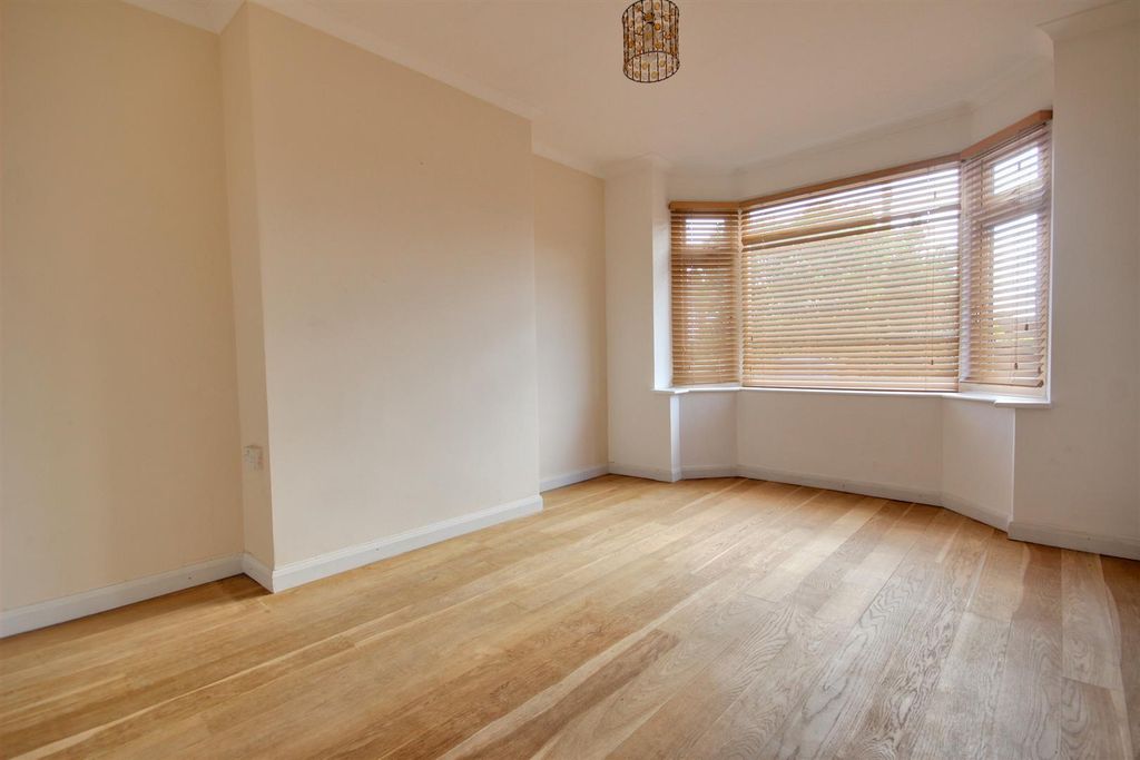 Property photo 2 of 18 Img_0031-Img_0033_Lzn.Jpg