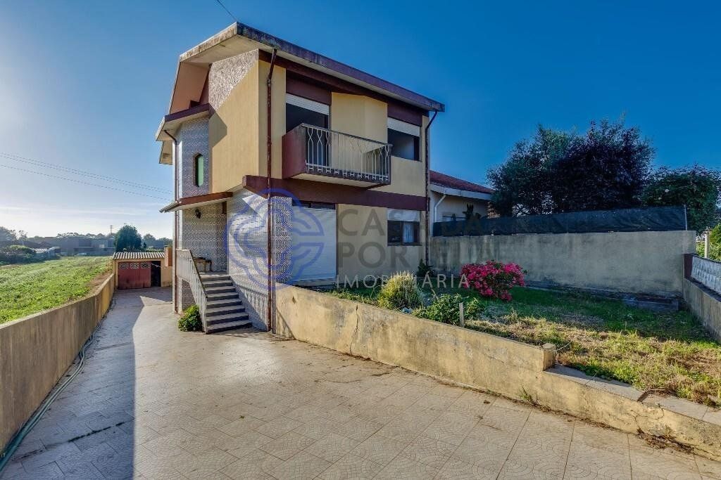 Property photo 1 of 66