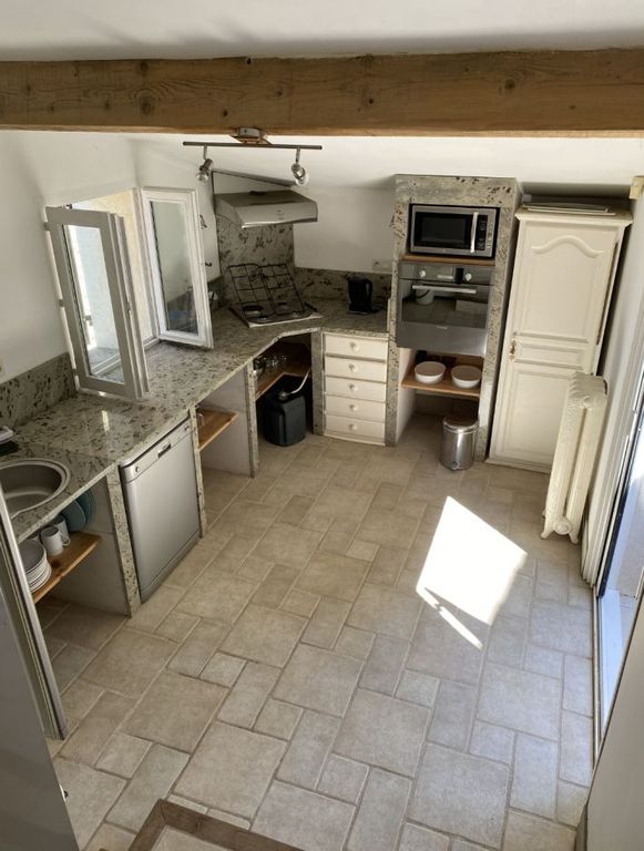 Property photo 3 of 23