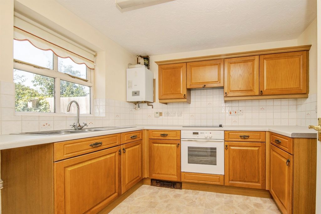 Property photo 3 of 17
