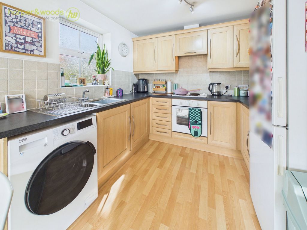 Property photo 3 of 21