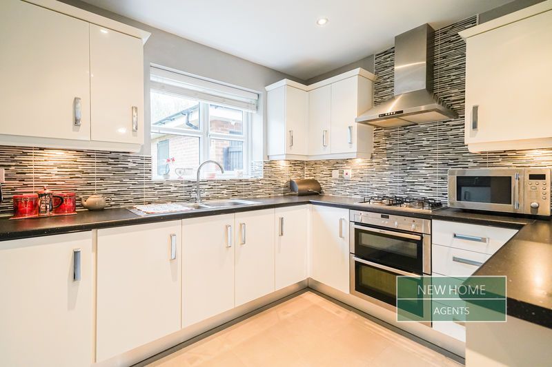 Property photo 2 of 32 Photo 10