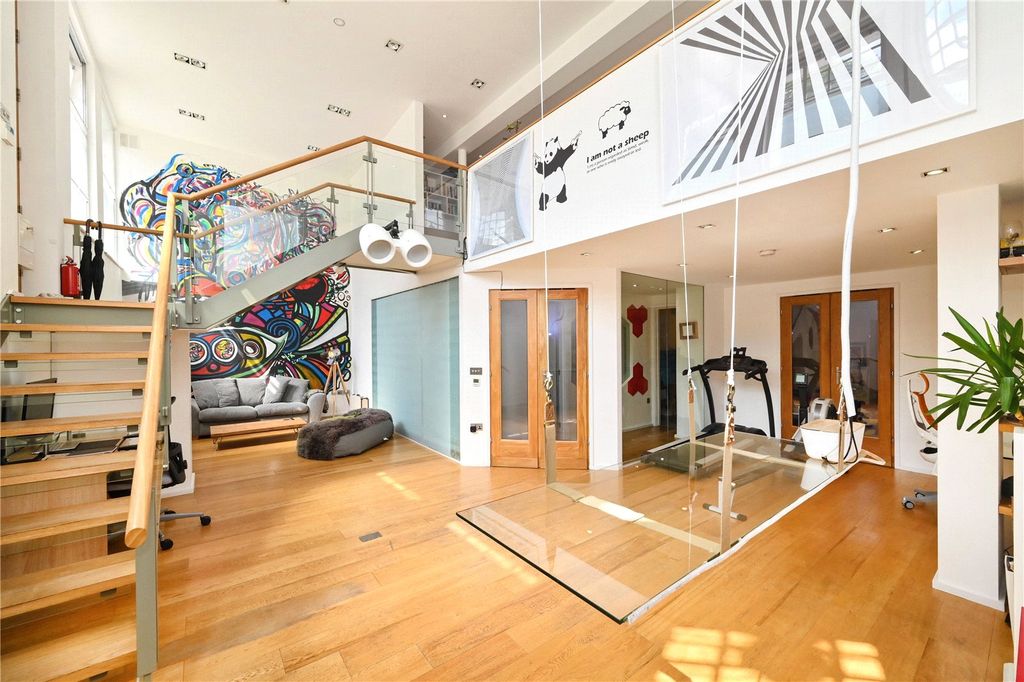 Property photo 1 of 23 Reception Room