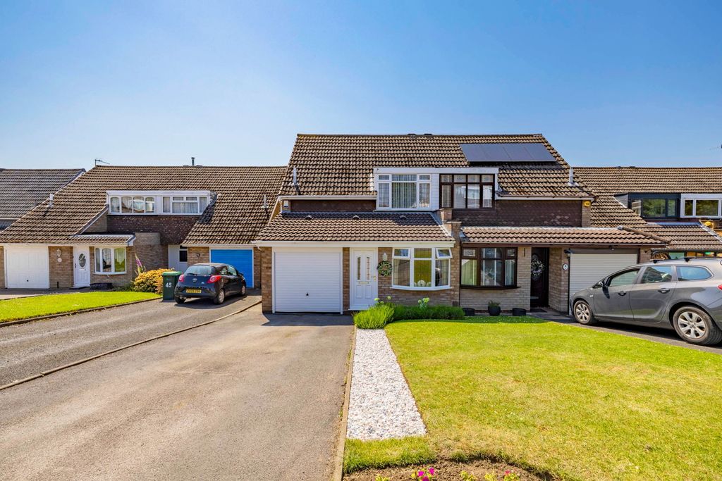 Property photo 1 of 30