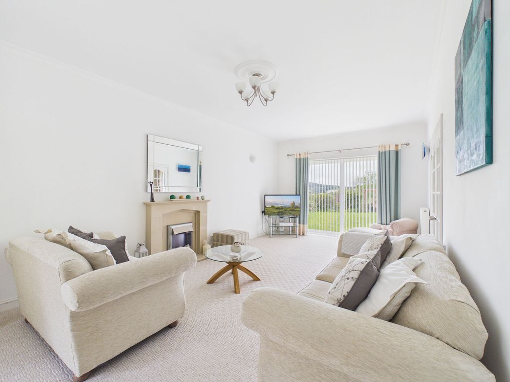 Property photo 2 of 59