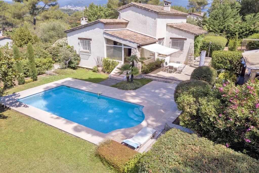 Property photo 1 of 29