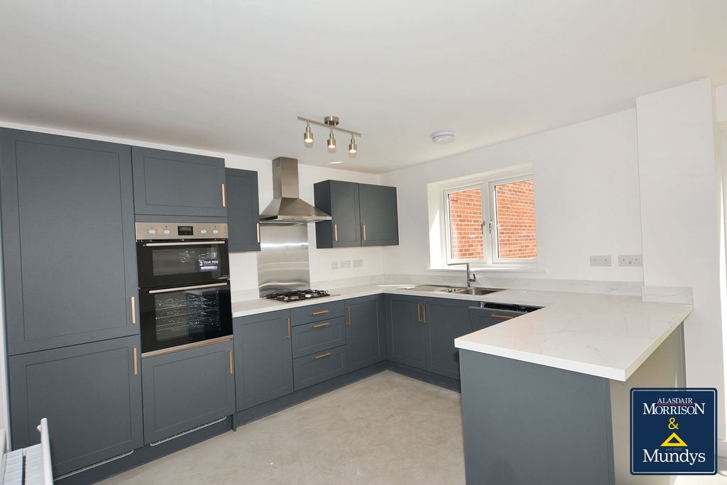 Property photo 2 of 14 Kitchen