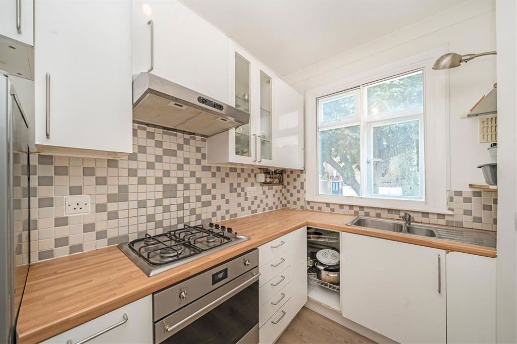 Property photo 3 of 5
